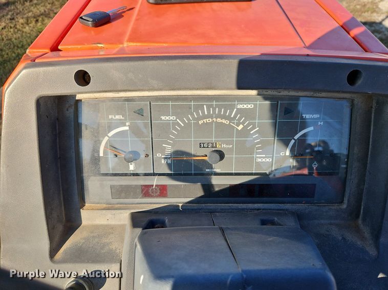 image for item DP2473 1993 Kubota L4350  MFWD tractor