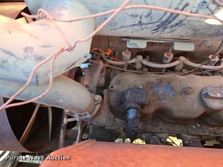 image for item DP2473 1993 Kubota L4350  MFWD tractor