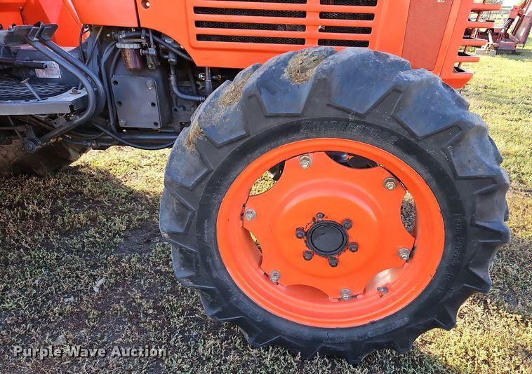 image for item DP2473 1993 Kubota L4350  MFWD tractor
