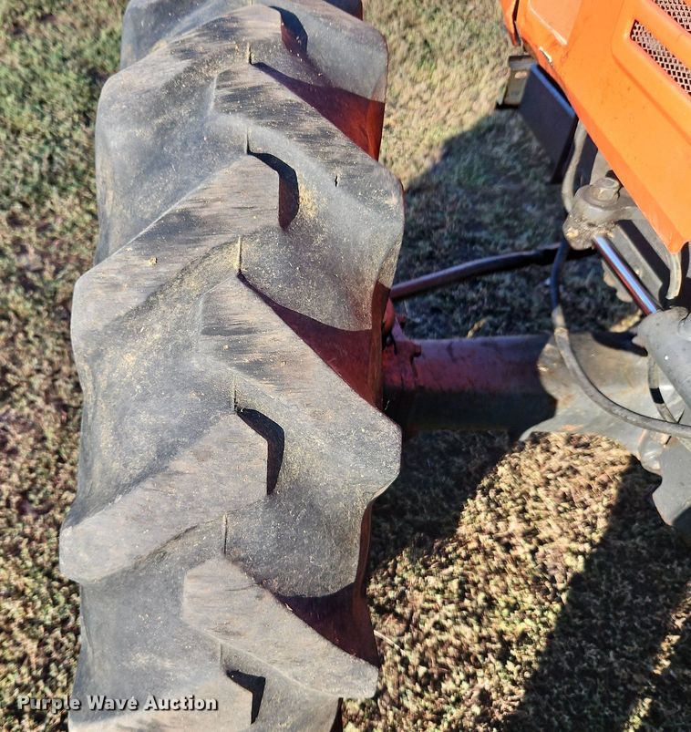 image for item DP2473 1993 Kubota L4350  MFWD tractor