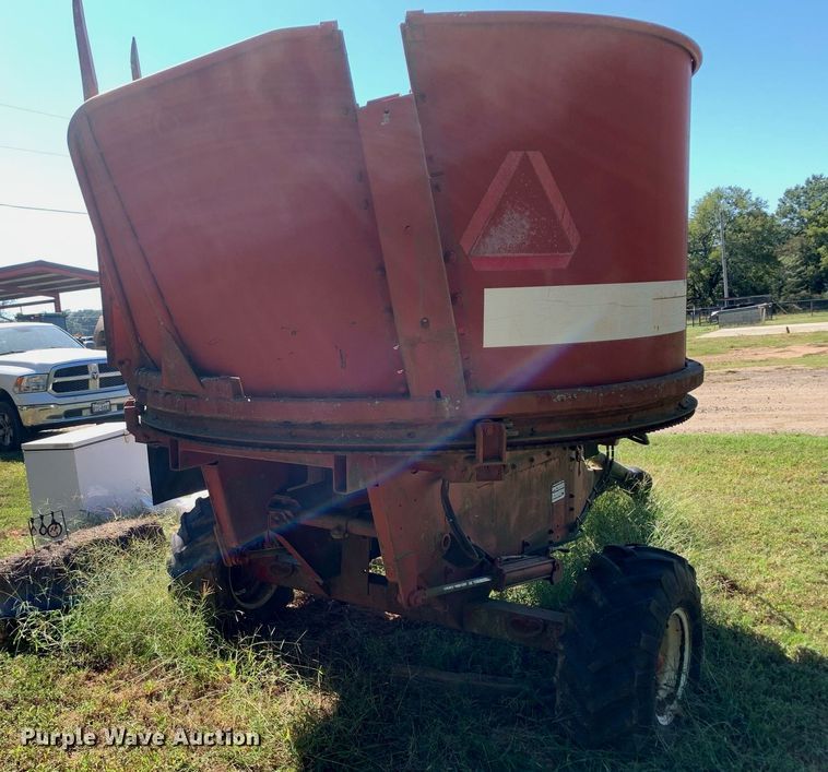 image for item DP8687 Hesston BP25  bale processor