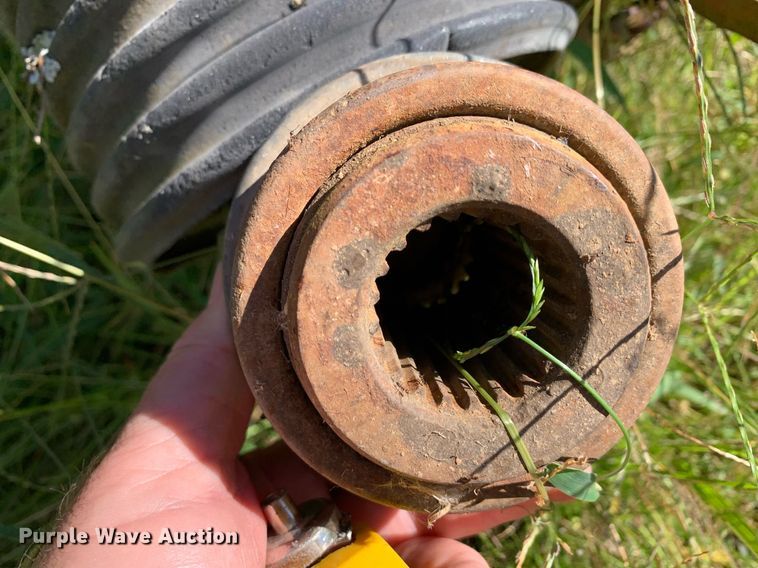 image for item DP8687 Hesston BP25  bale processor