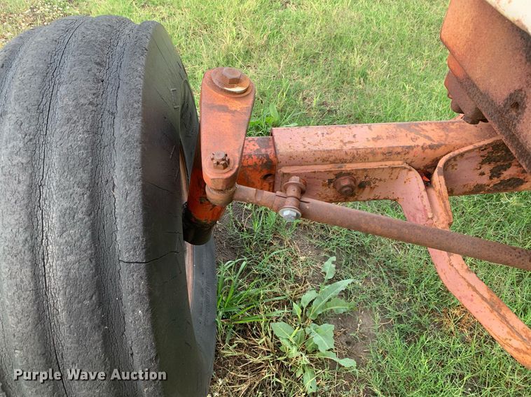 image for item DP8730 Case 1175 Agri King  tractor