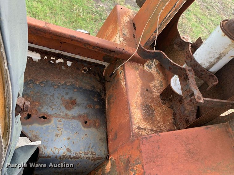 image for item DP8730 Case 1175 Agri King  tractor