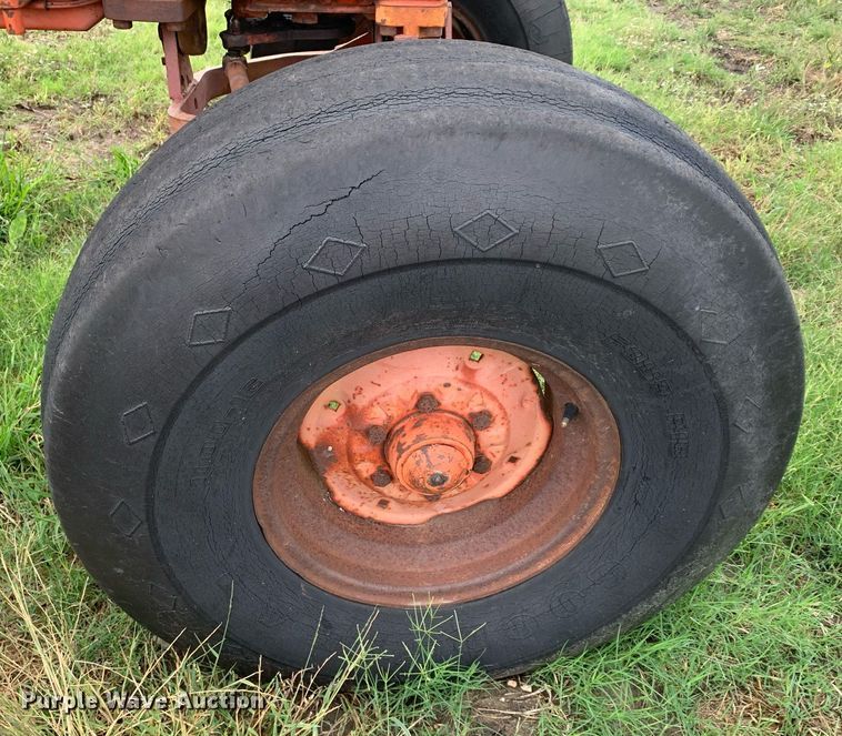 image for item DP8730 Case 1175 Agri King  tractor