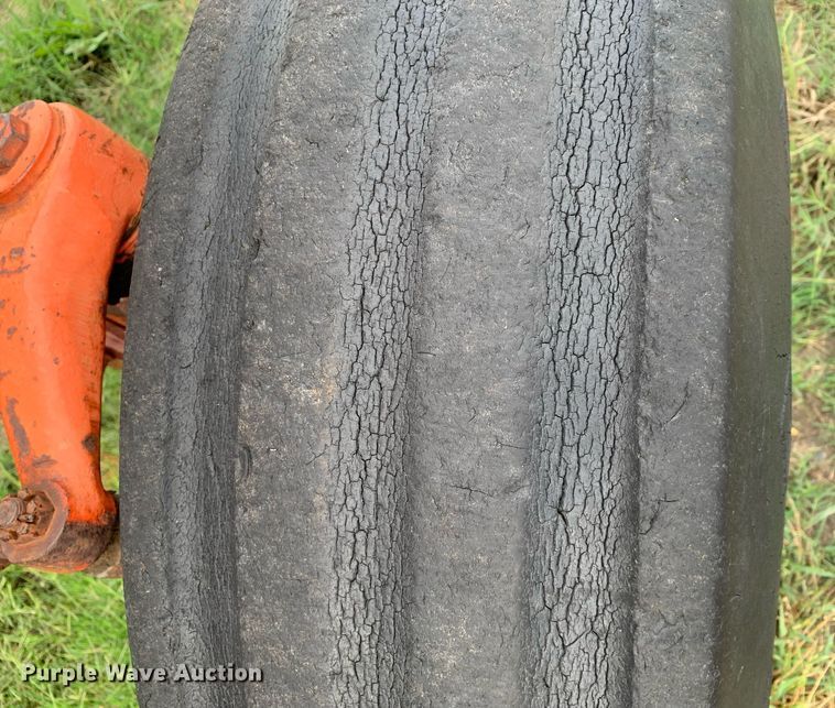 image for item DP8730 Case 1175 Agri King  tractor