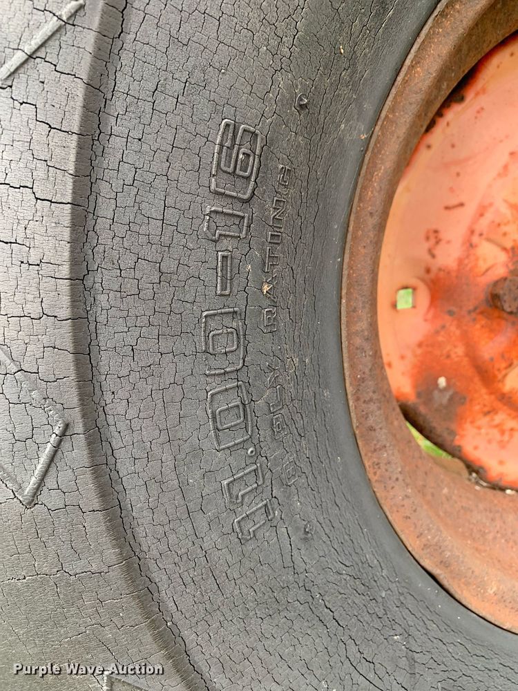 image for item DP8730 Case 1175 Agri King  tractor