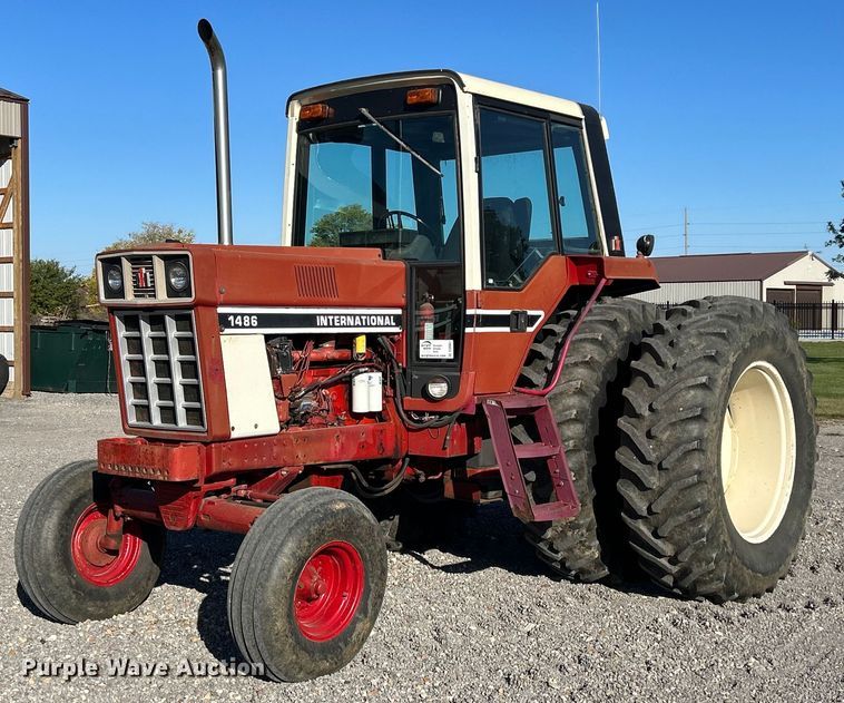 image for item DQ0961 1979 International 1486  tractor