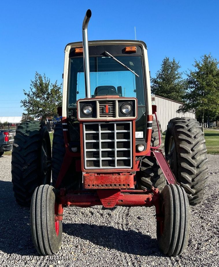 image for item DQ0961 1979 International 1486  tractor