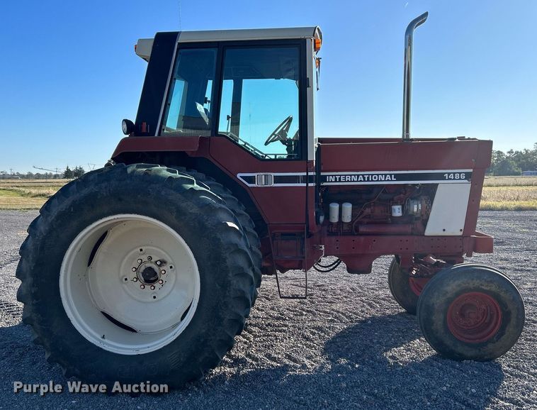 image for item DQ0961 1979 International 1486  tractor