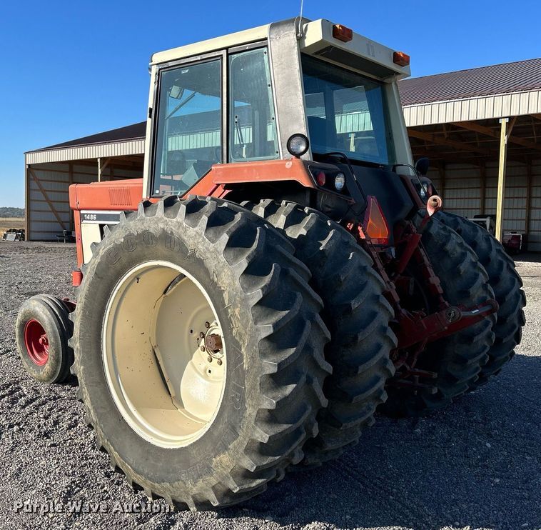 image for item DQ0961 1979 International 1486  tractor