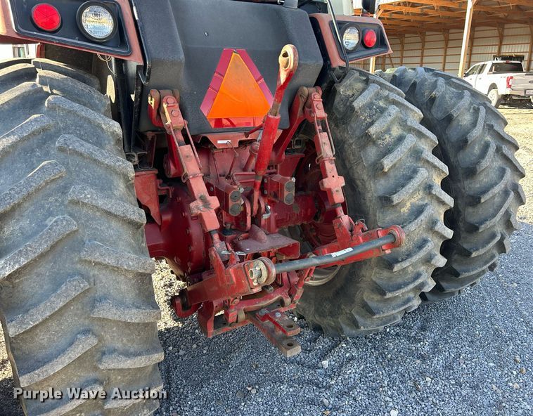 image for item DQ0961 1979 International 1486  tractor