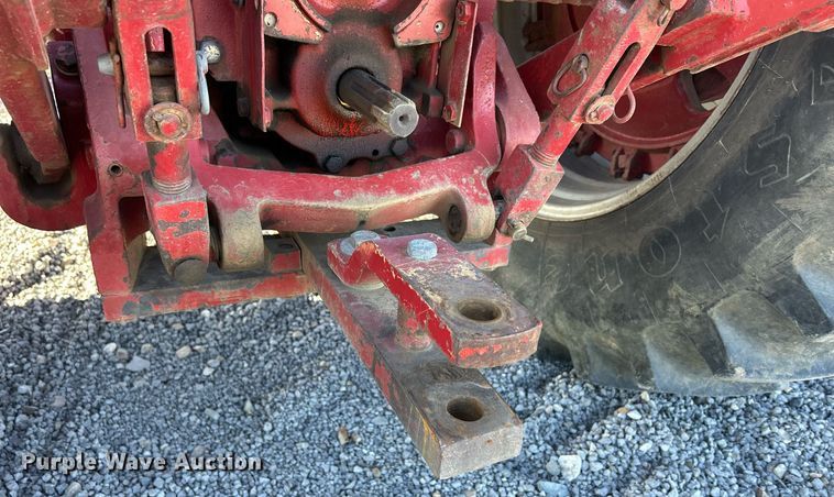 image for item DQ0961 1979 International 1486  tractor