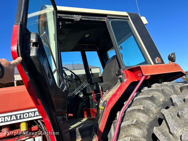 image for item DQ0961 1979 International 1486  tractor