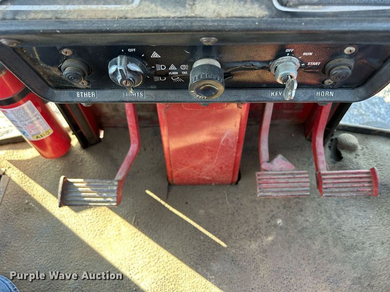 image for item DQ0961 1979 International 1486  tractor