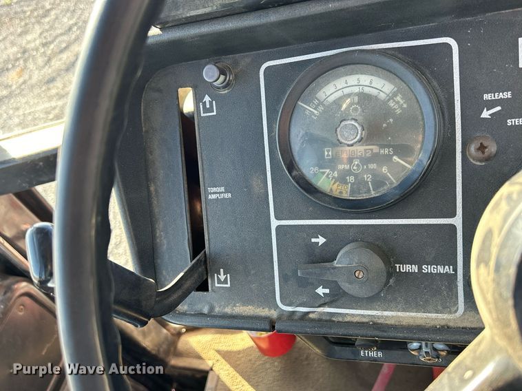 image for item DQ0961 1979 International 1486  tractor