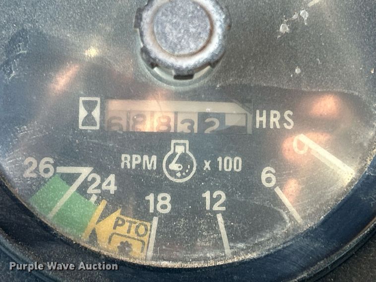 image for item DQ0961 1979 International 1486  tractor