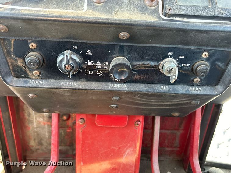 image for item DQ0961 1979 International 1486  tractor