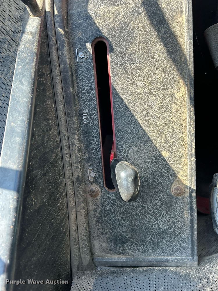 image for item DQ0961 1979 International 1486  tractor