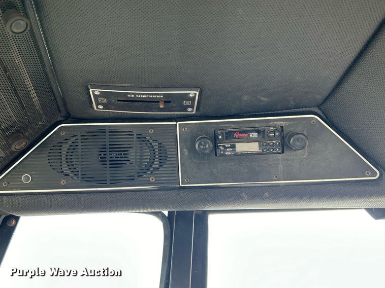 image for item DQ0961 1979 International 1486  tractor