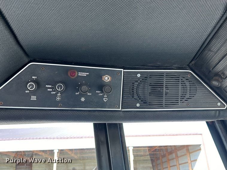 image for item DQ0961 1979 International 1486  tractor