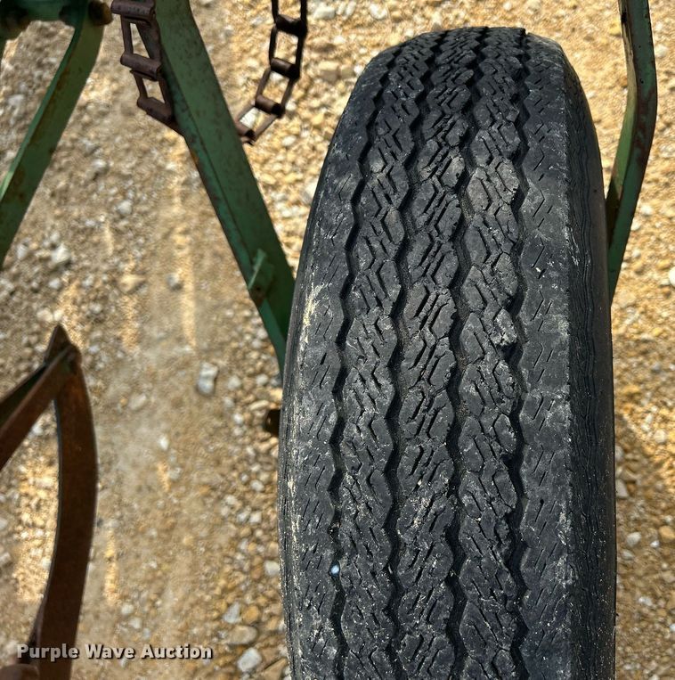 image for item DQ1007 John Deere 495A  planter