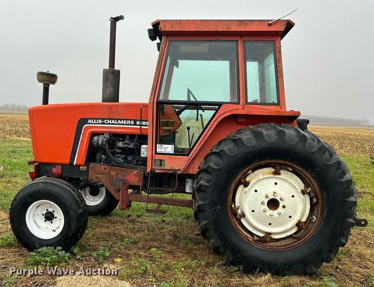 image for item DQ1016 1982 Allis-Chalmers 6080  tractor