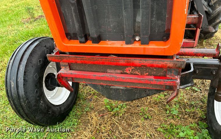 image for item DQ1016 1982 Allis-Chalmers 6080  tractor