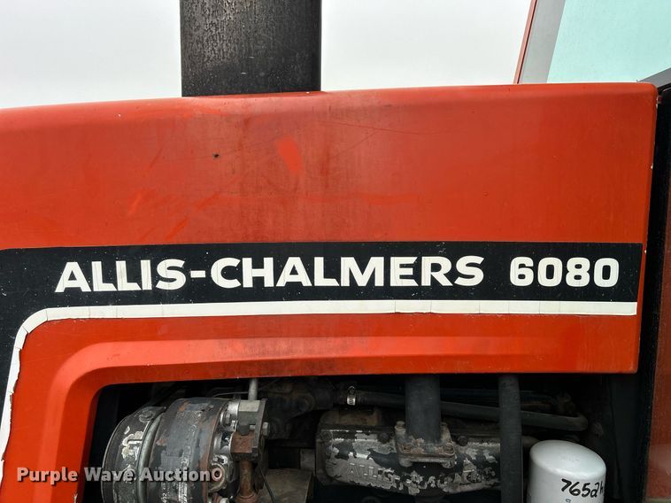 image for item DQ1016 1982 Allis-Chalmers 6080  tractor