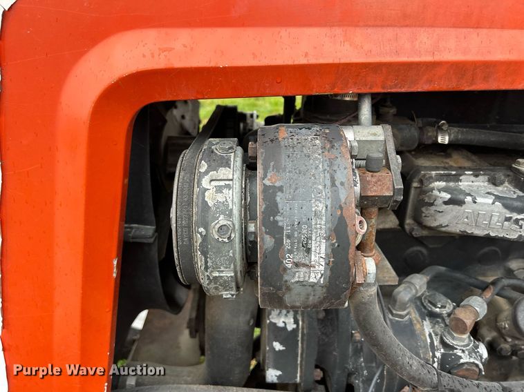 image for item DQ1016 1982 Allis-Chalmers 6080  tractor