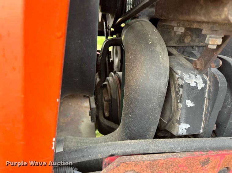 image for item DQ1016 1982 Allis-Chalmers 6080  tractor