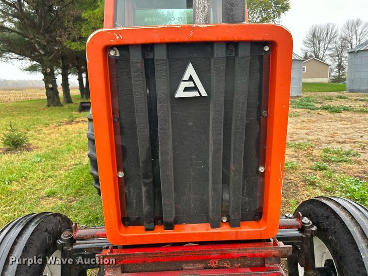 image for item DQ1016 1982 Allis-Chalmers 6080  tractor