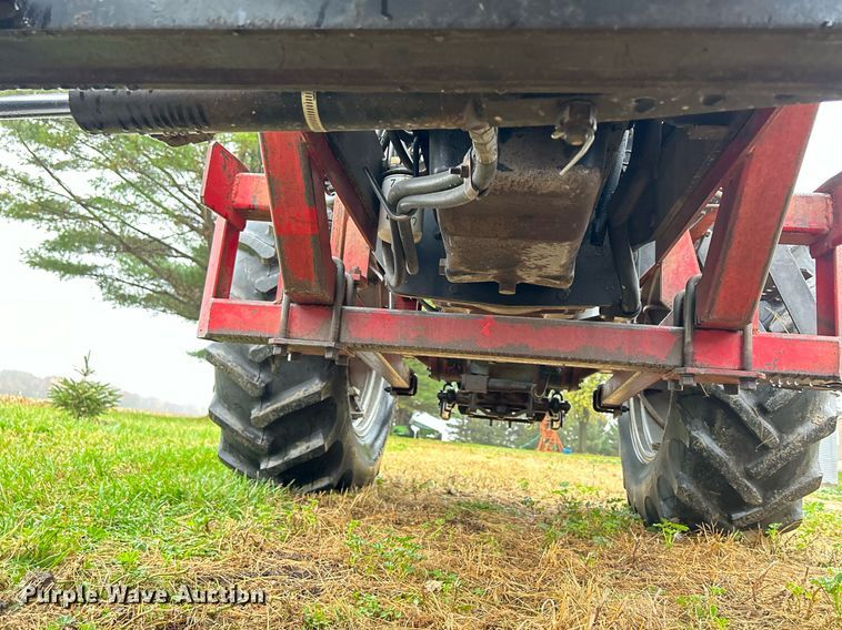 image for item DQ1016 1982 Allis-Chalmers 6080  tractor