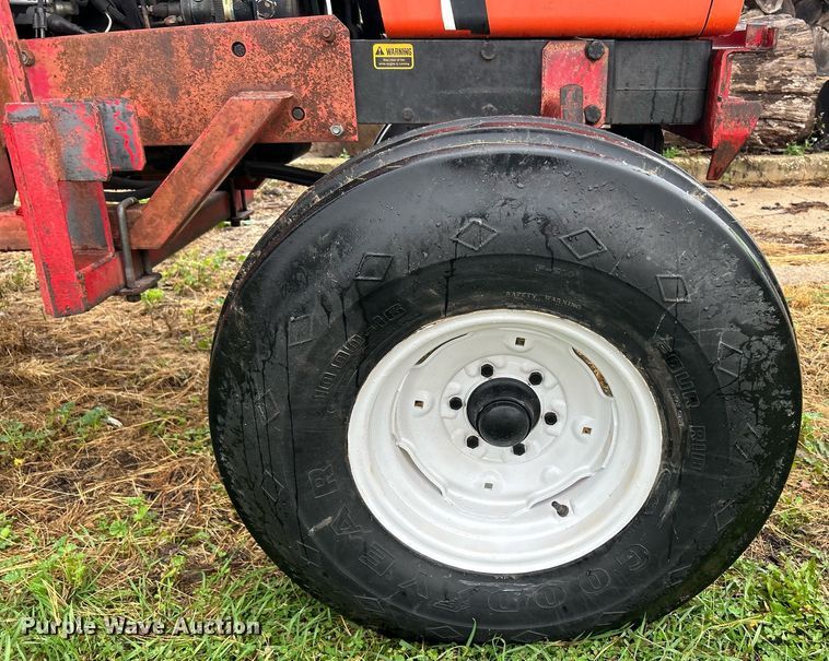 image for item DQ1016 1982 Allis-Chalmers 6080  tractor
