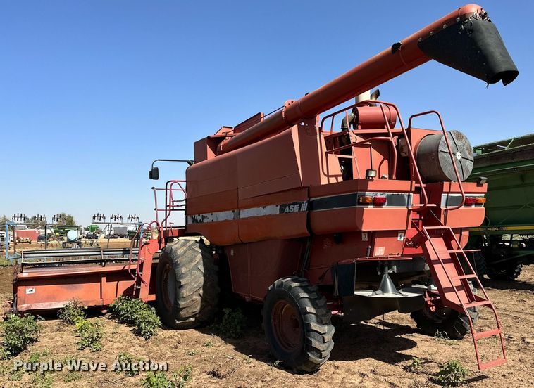 image for item DQ1461 1997 Case IH 2188  combine