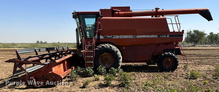 image for item DQ1461 1997 Case IH 2188  combine