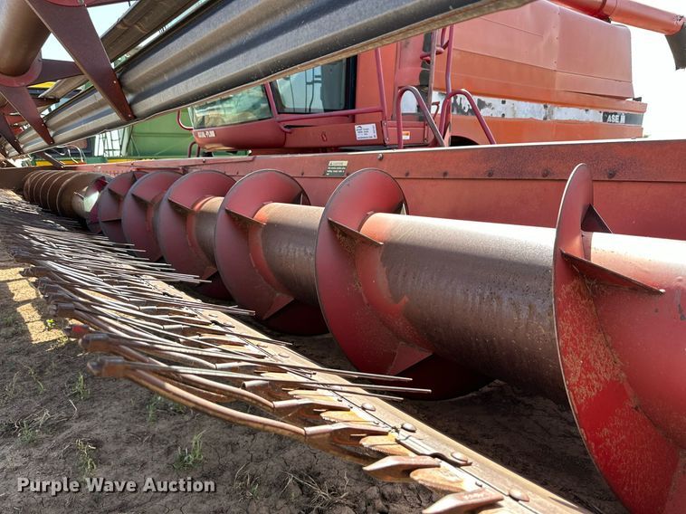 image for item DQ1461 1997 Case IH 2188  combine