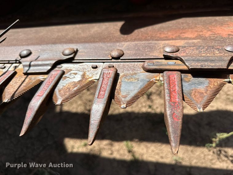 image for item DQ1461 1997 Case IH 2188  combine