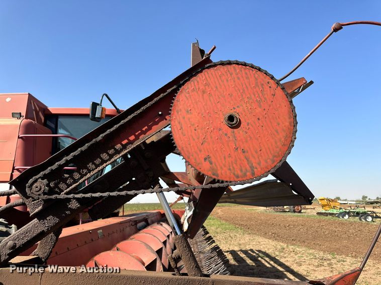 image for item DQ1461 1997 Case IH 2188  combine