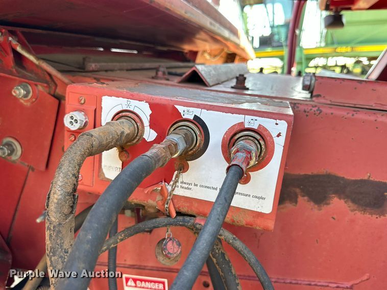 image for item DQ1461 1997 Case IH 2188  combine