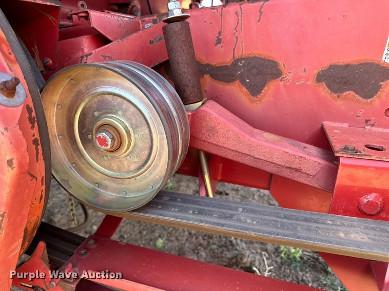 image for item DQ1461 1997 Case IH 2188  combine