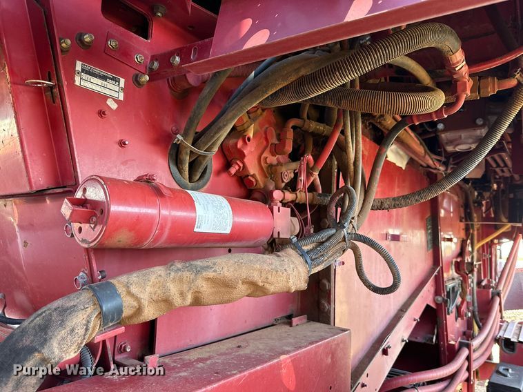 image for item DQ1461 1997 Case IH 2188  combine