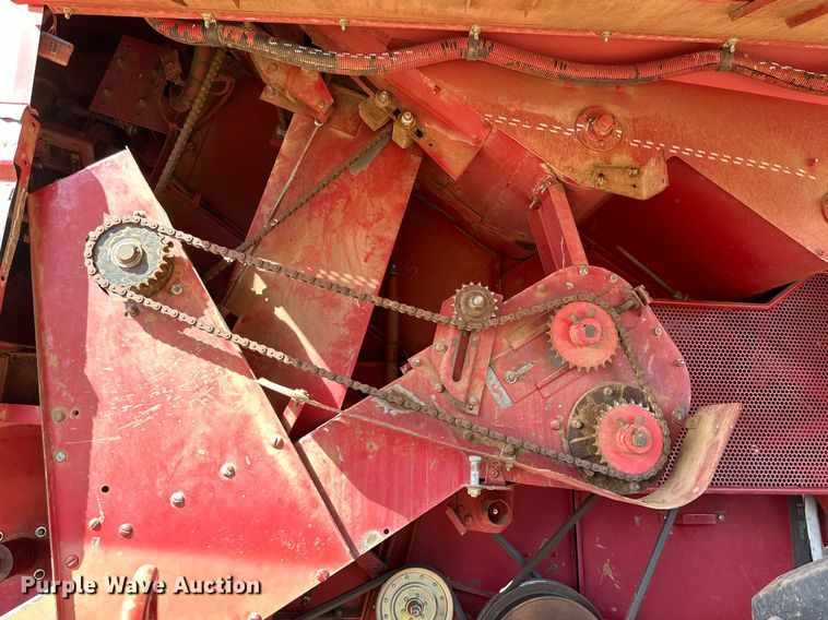 image for item DQ1461 1997 Case IH 2188  combine