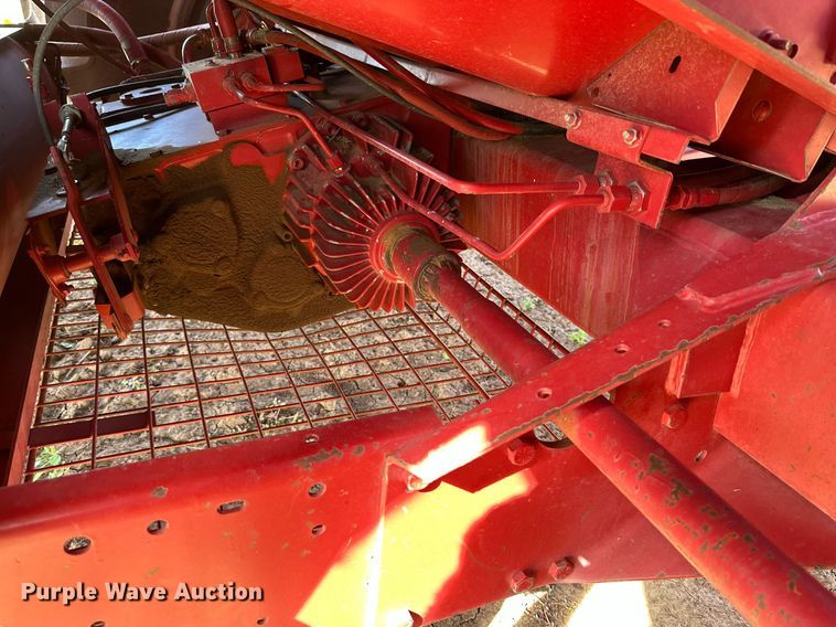 image for item DQ1461 1997 Case IH 2188  combine