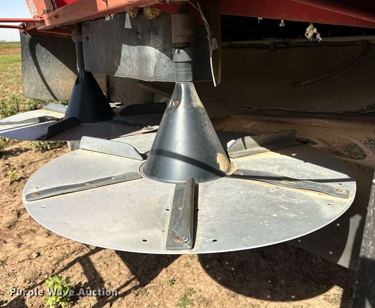 image for item DQ1461 1997 Case IH 2188  combine