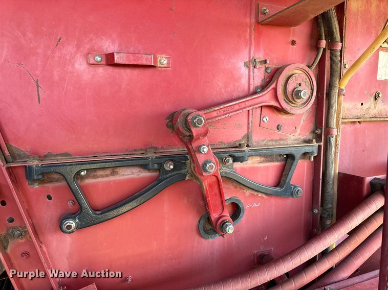 image for item DQ1461 1997 Case IH 2188  combine