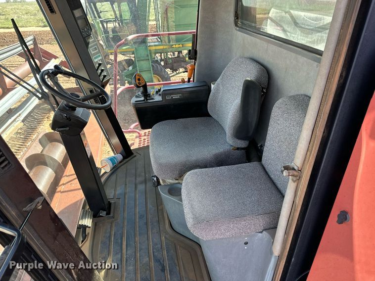 image for item DQ1461 1997 Case IH 2188  combine