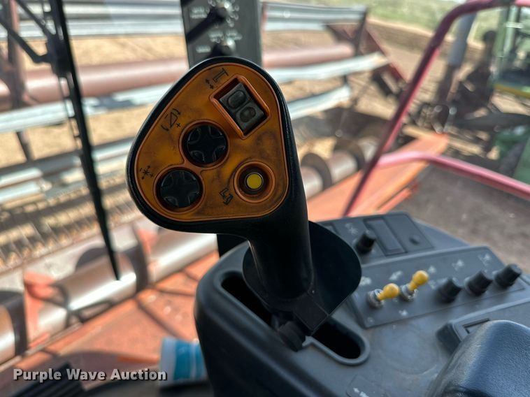 image for item DQ1461 1997 Case IH 2188  combine