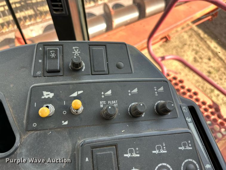 image for item DQ1461 1997 Case IH 2188  combine