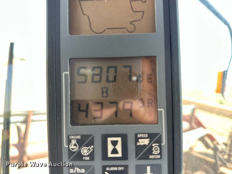 image for item DQ1461 1997 Case IH 2188  combine